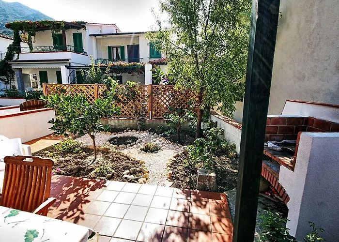 Casa Danilo Nyaraló *
